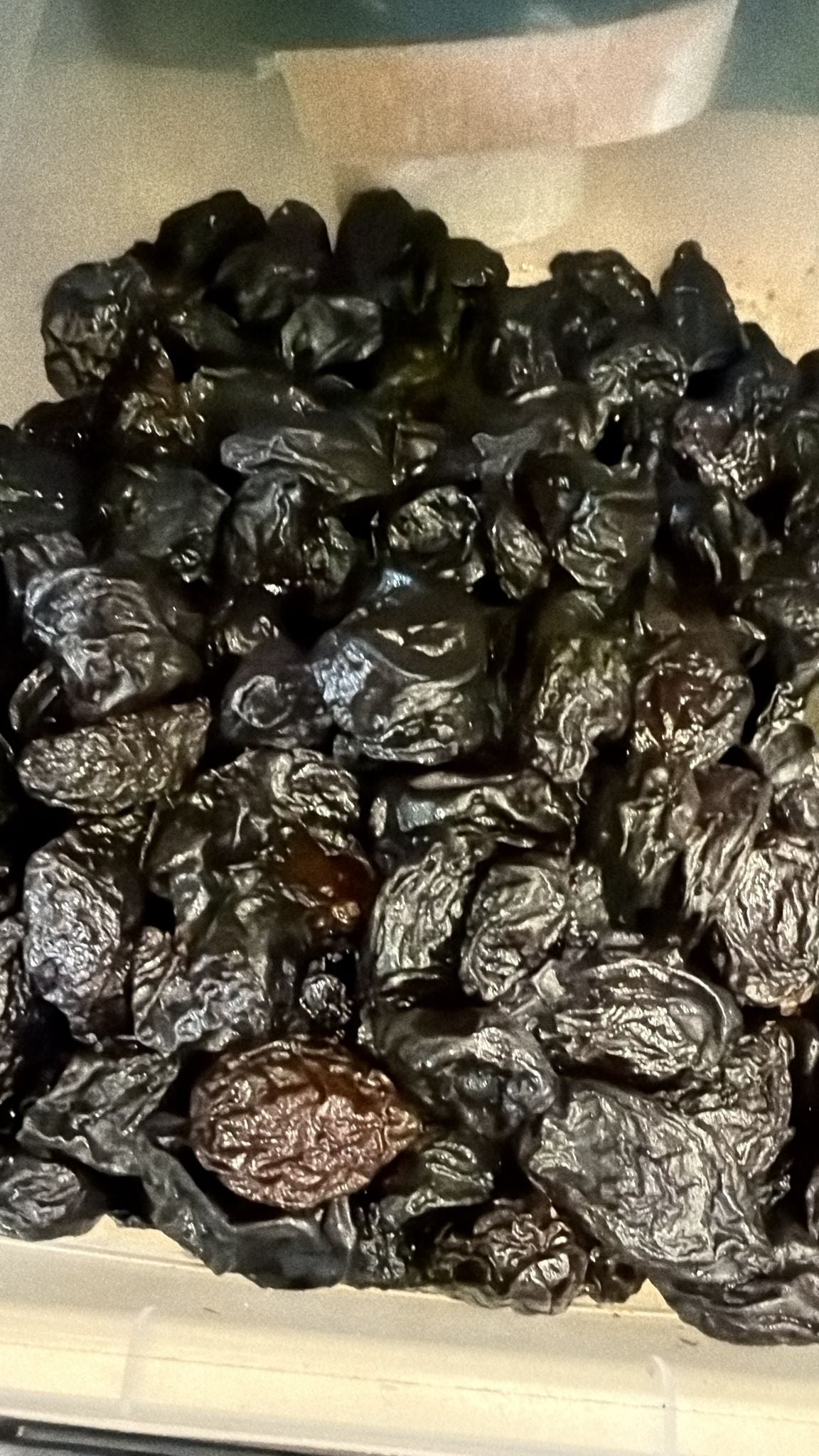 Prugne con nocciole